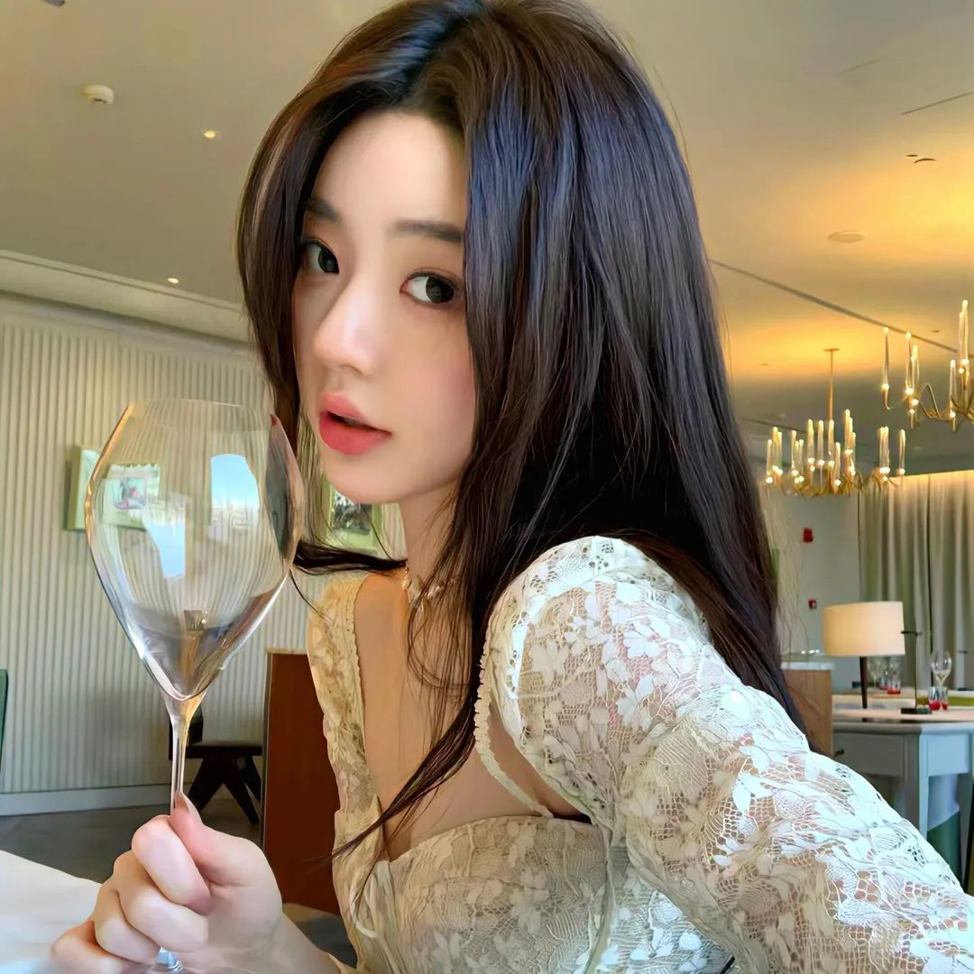 我被困在同一天十万年